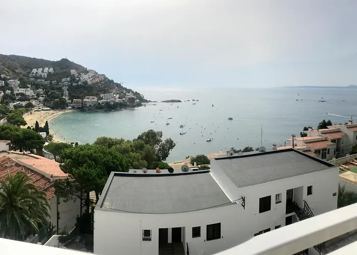 Mataro Roses